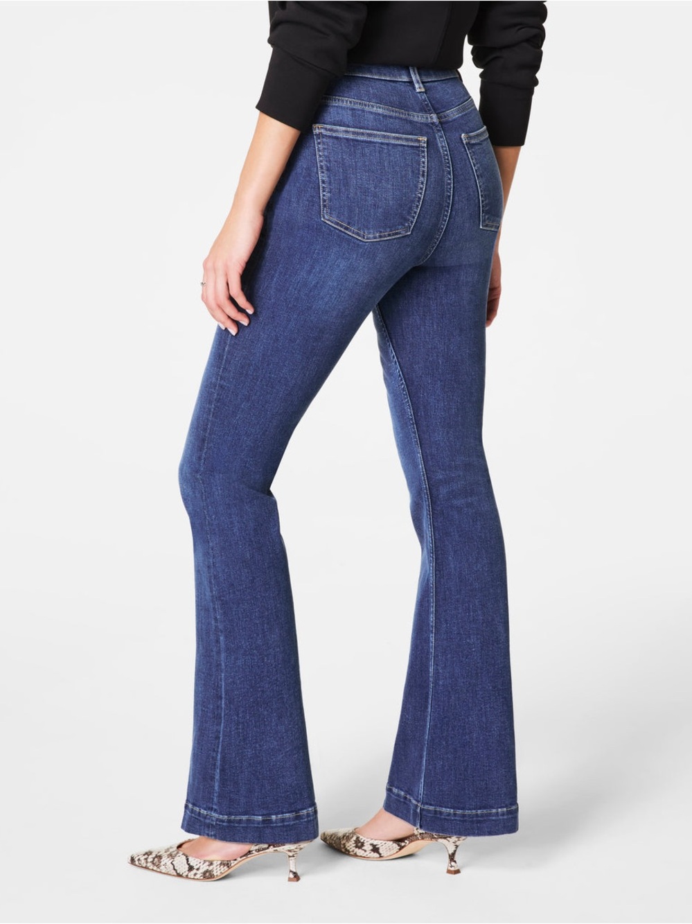 NWT SPANX high Rise Flare Jeans — Figure-Flattering Stretch Denim SizeM bluewash